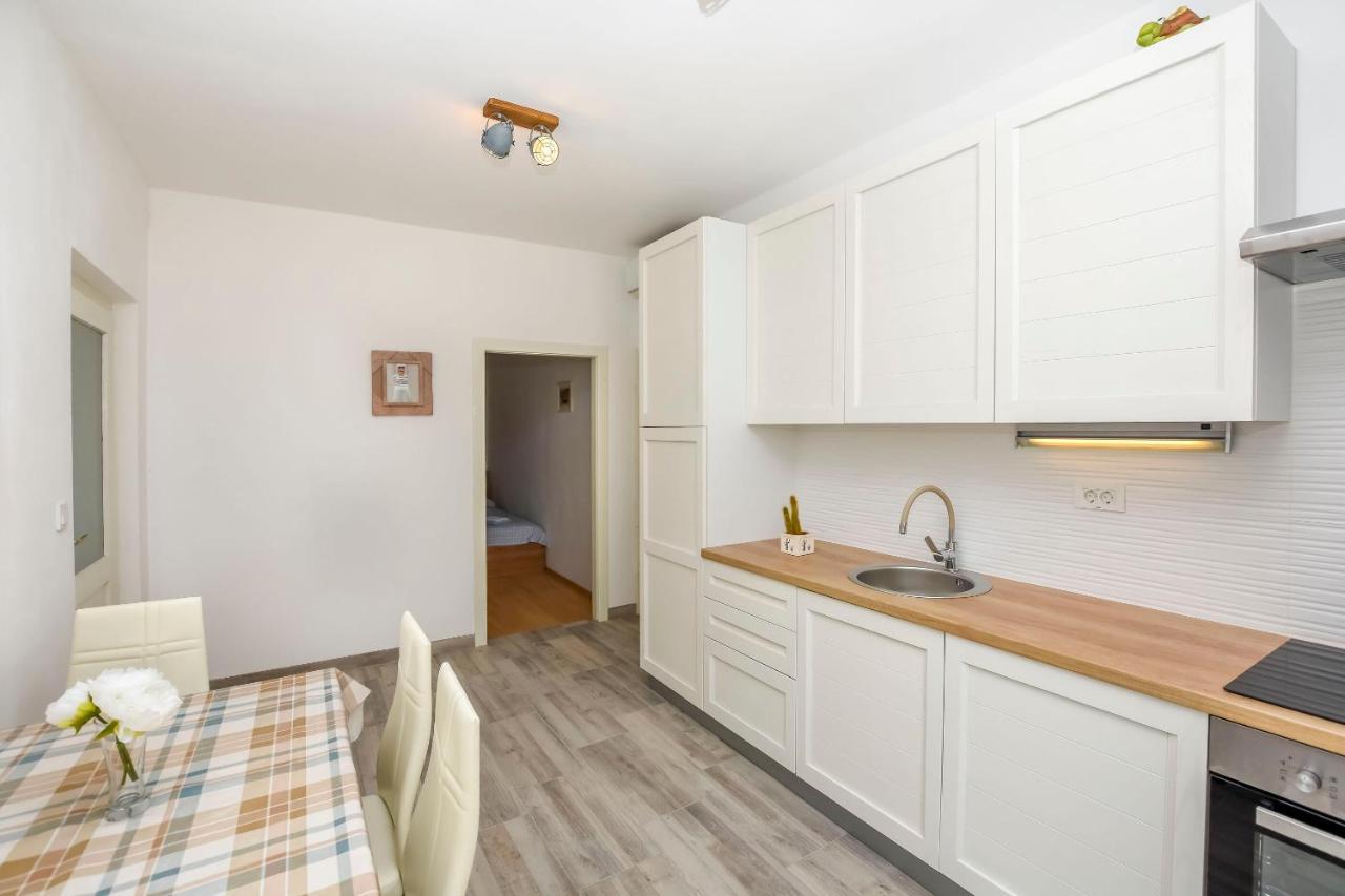 Apartments Dragica プリモシュテン エクステリア 写真