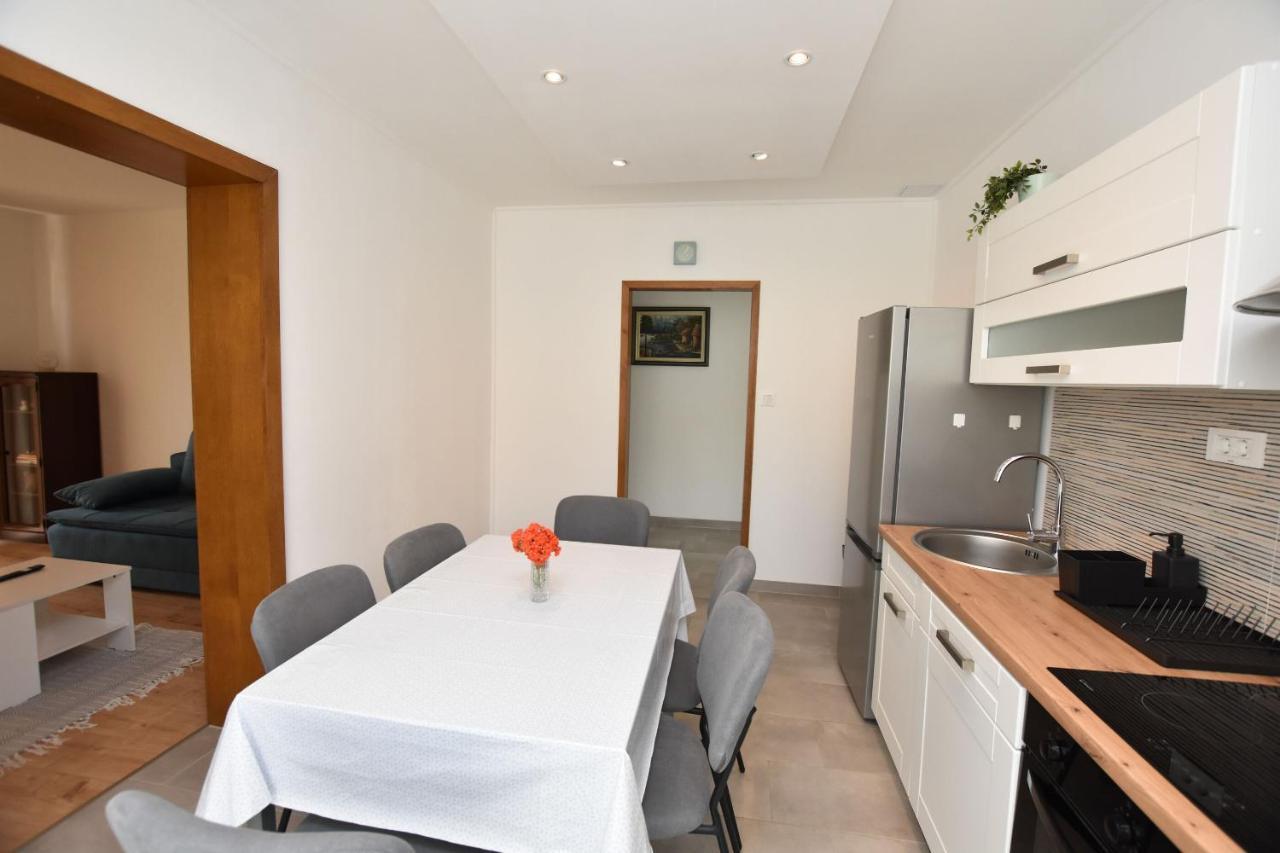 Apartments Dragica プリモシュテン エクステリア 写真