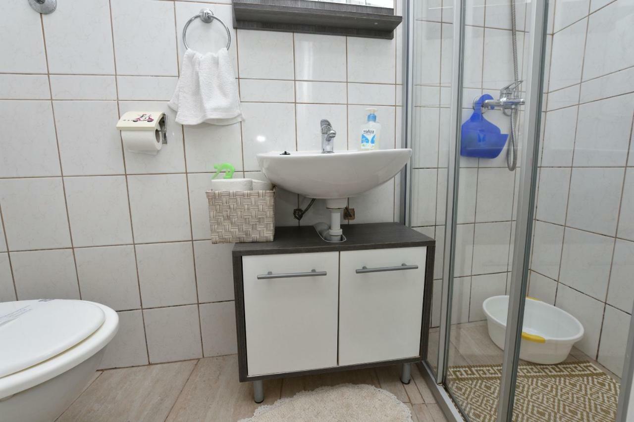 Apartments Dragica プリモシュテン エクステリア 写真